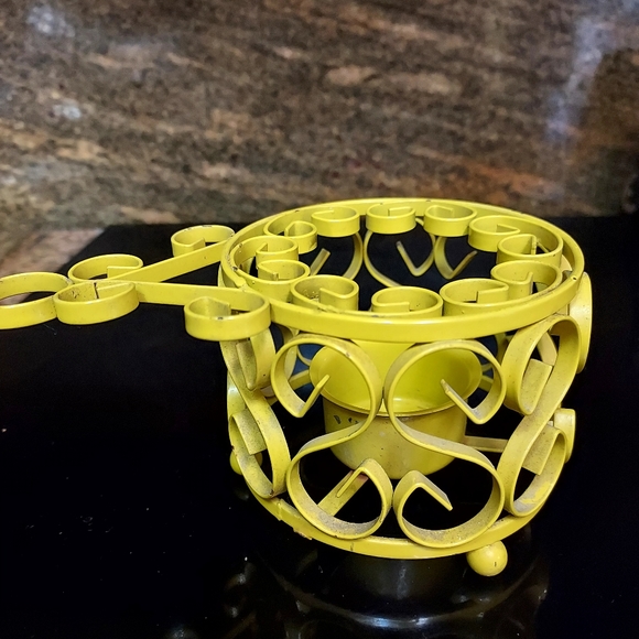 Vintage Ornate Scrollwork metal candle holders set off 2 - Picture 3 of 6